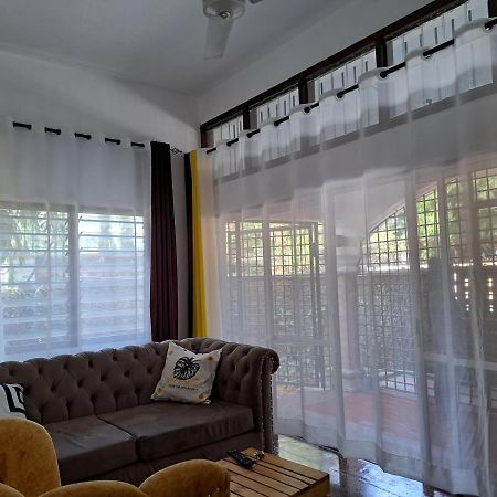 Halisi Stays 1Bed Near Sgr/Airport Момбаса Екстер'єр фото