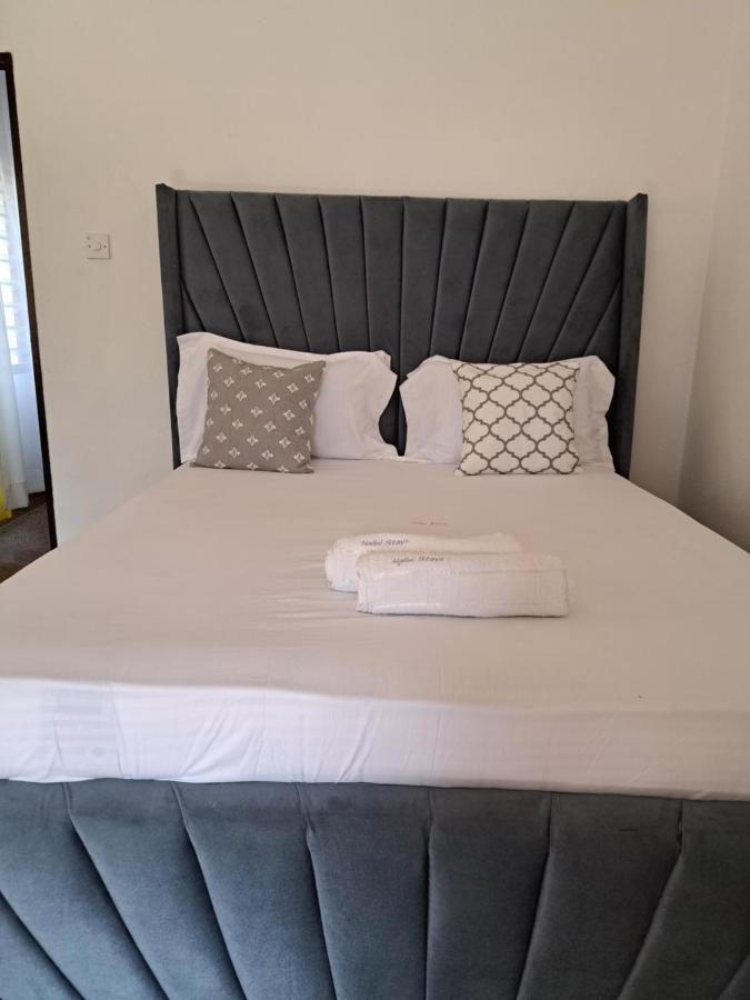 Halisi Stays 1Bed Near Sgr/Airport Момбаса Екстер'єр фото